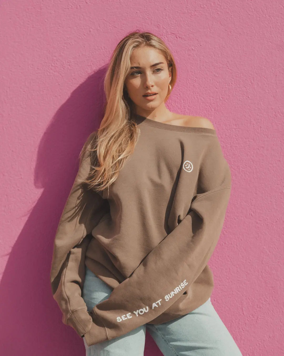 The Club Crewneck - Mocha - Pink7